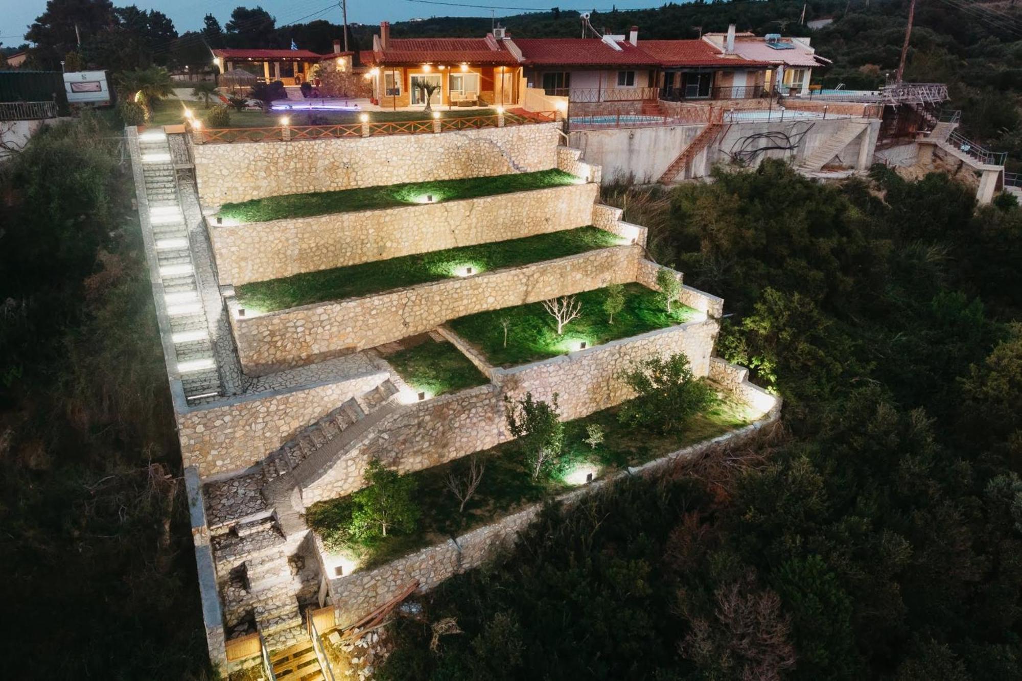 בית נופש Atlas Kástro Tornéze